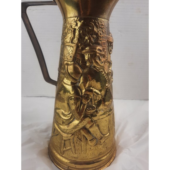 Peerage Brass Embossed Pitcher Made in England Pub Scene 10.5" Vintage - Picture 4 of 7